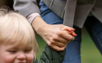 Garde d'enfants à domicile : les avantages pratiques